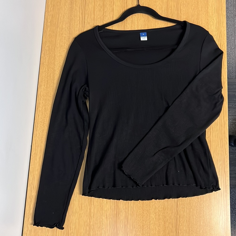 Old navy black long sleeve top